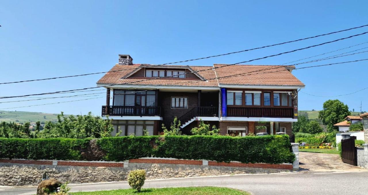 Cosma House Hotel Hinojedo Buitenkant foto