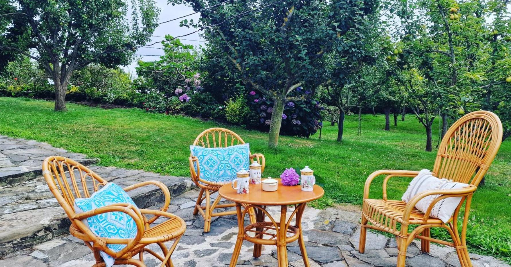 Cosma House Hotel Hinojedo Buitenkant foto